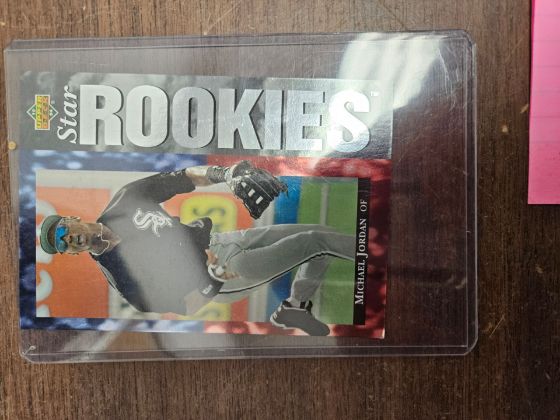 Picture of Michael Jordan rookie baseball card